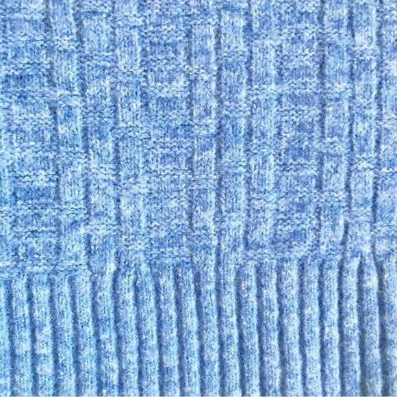 Zara Blue Weave Pattern Cropped Boxy Button Up V Neck Knit Cardigan Sweater - Picture 11 of 14